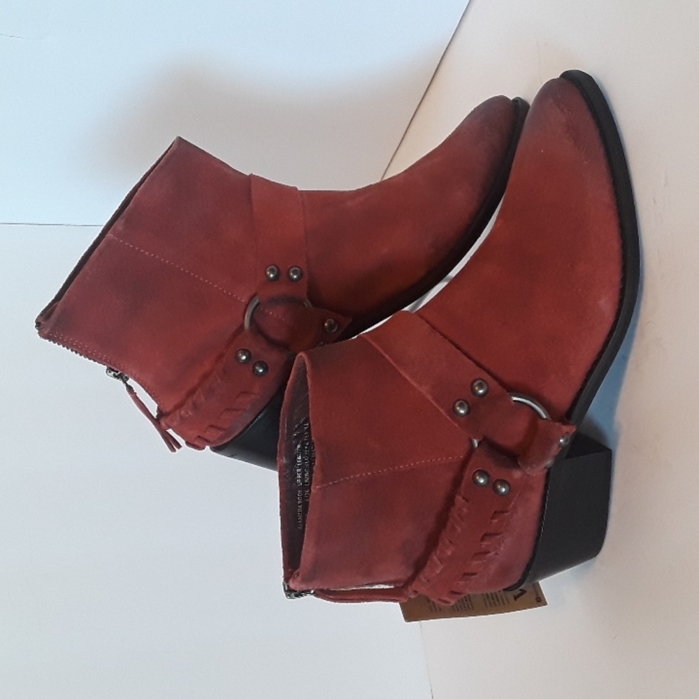 Vintage 7 Ankle Boots